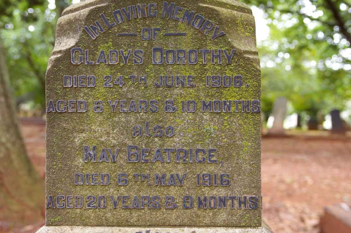 TARR Gladys Dorothy -1906 :: TARR May Beatrice -1916 :: TARR Gladys -1916