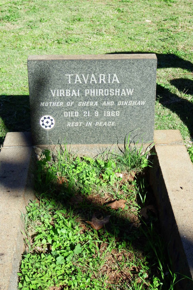 TAVARIA Virbai Phiroshaw -1966