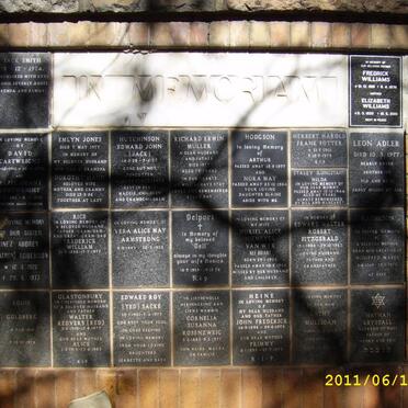 078 Memorial wall