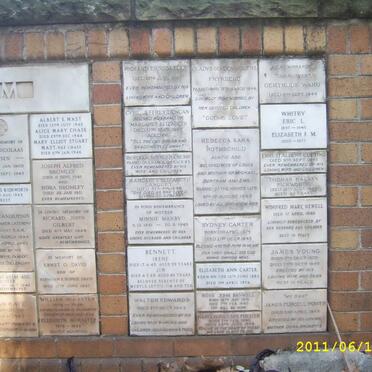 058 Memorial wall
