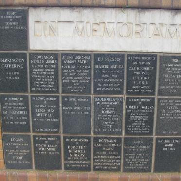 113 Memorial wall 