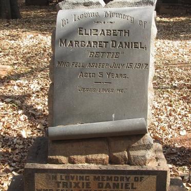 DANIEL Elizabeth Margaret -1917 :: DANIEL Trixie -1930