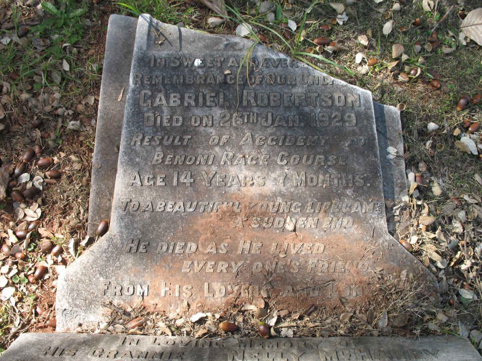 ROBERTSON Gabriel -1929 :: McHARRY Nelly