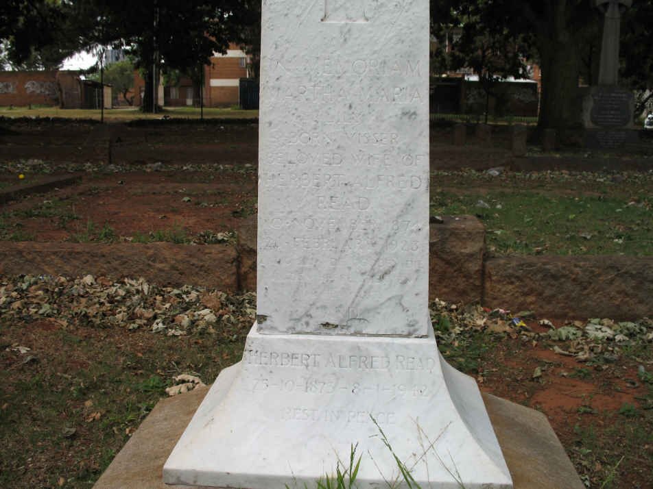 READ Herbert Alfred 1873-1942 &amp; Martha Maria Lily VISSER 1874-1923