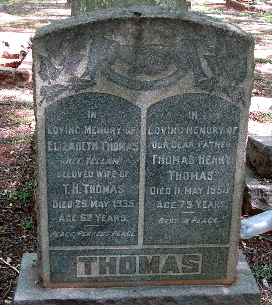 THOMAS Thomas Henry -1950 &amp; Elizabeth TELLAM -1935