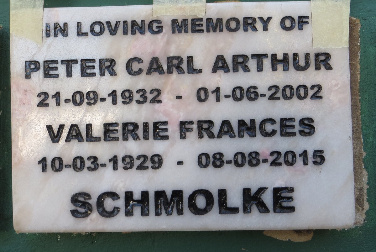 SCHMOLKE Peter Carl Arthur 1932-2002 &amp; Valerie Frances 1929-2015