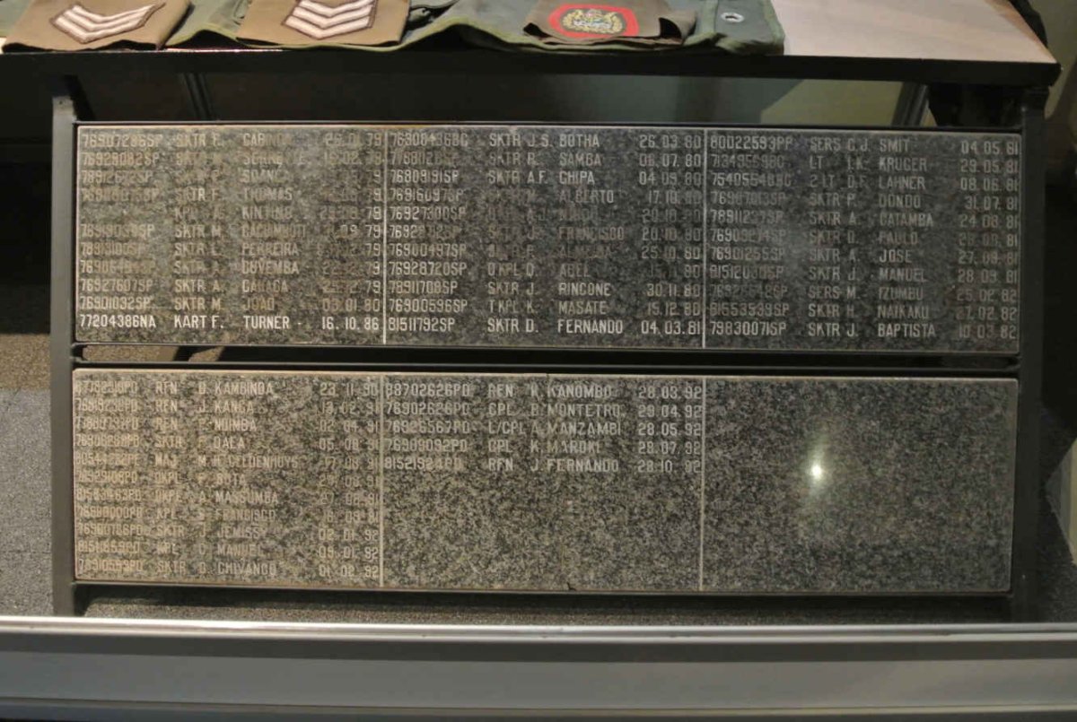 32 Batallion memorial plaque _2