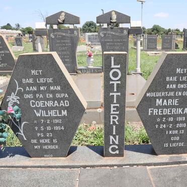 LOTTERING Coenraad Wilhelm 1912-1994 & Marie Frederika 1919-2010 