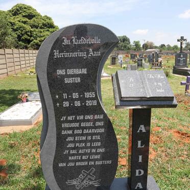 WALT Alida, van der 1955-2019