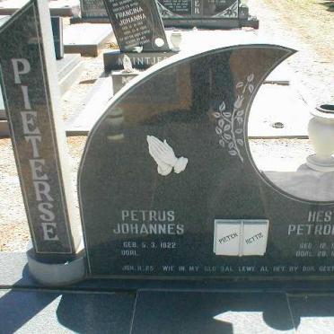 PIETERSE Petrus Johannes 1922- &amp; Hester Petronella 1934-1982