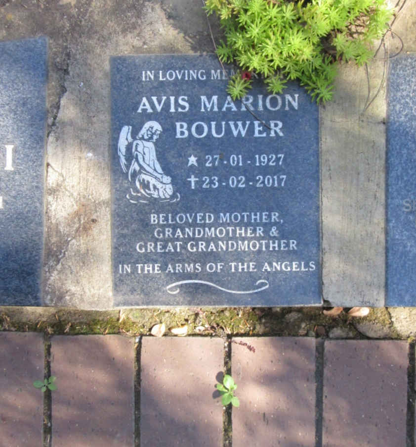 BOUWER Avis Marion 1927-2017