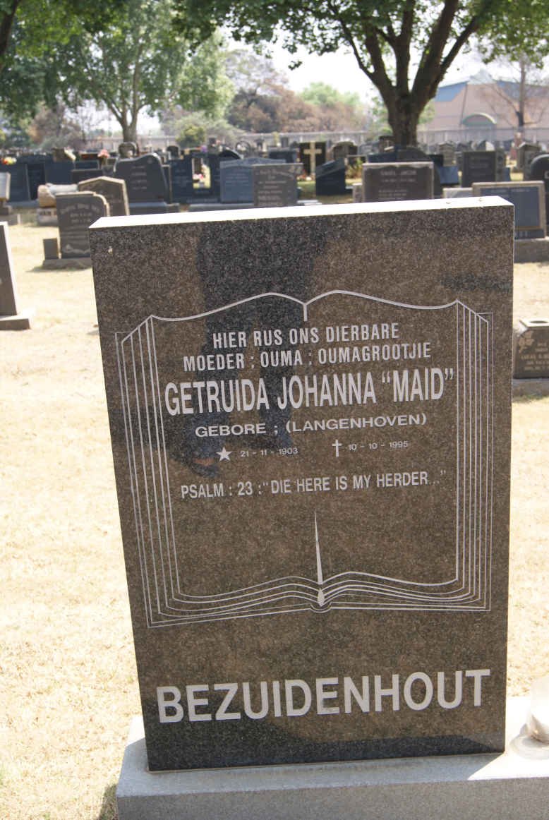BEZUIDENHOUT Getruida Johanna nee LANGENHOVEN 1903-1995