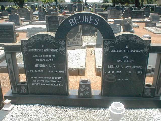 BEUKES Hendrik A.C. 1892-1965 &amp; Louisa A. JACOBS 1907-1976