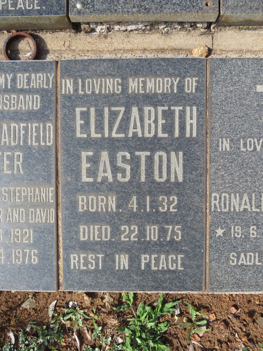 EASTON Elizabeth 1932-1975
