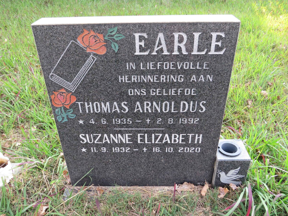 EARLE Thomas Arnoldus 1935-1992 &amp; Suzanne Elizabeth 1932-2020