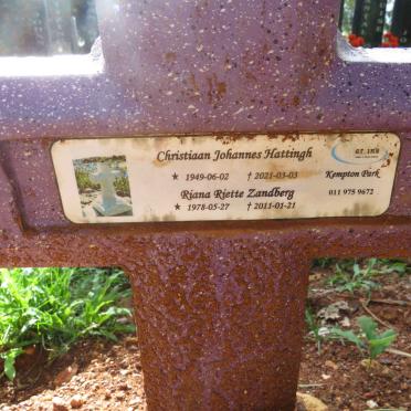 HATTINGH Christiaan Johannes 1949-2021 :: ZANDBERG Riana Riette 1978-2011