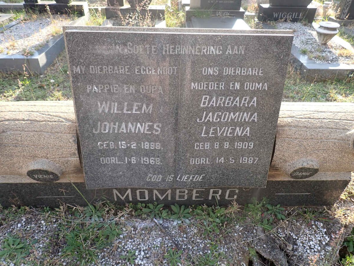 MOMBERG Willem Johannes 1898-1968 &amp; Barbara Jacomina Leviena 1909-1987