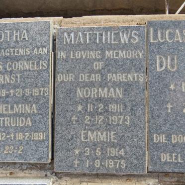 MATTHEWS Norman 1911-1973 &amp; Emmie 1914-1975