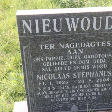 NIEUWOUDT Nicolaas Stephanus 1925-2008