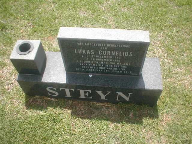 STEYN Lukas Cornelius 1940-1996