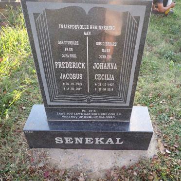 SENEKAL Frederick Jacobus 1923-2017 &amp; Johanna Cecilia 1927-2019