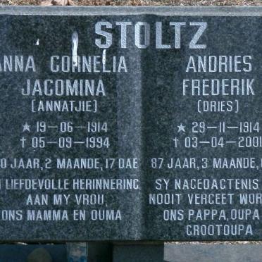 STOLTZ Andries Frederik 1914-2001 &amp; Anna Cornelia Jacomina 1914-1994