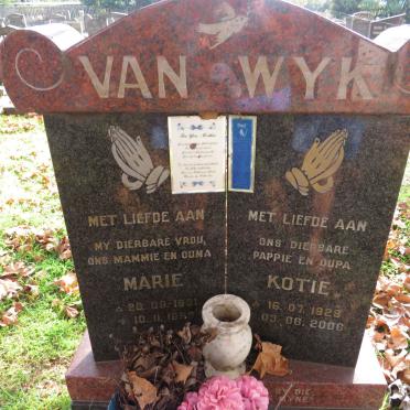 WYK Kotie, van 1929-2006 &amp; Marie 1931-1999
