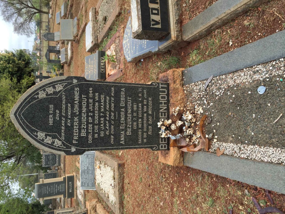 BEZUIDENHOUT Frederik Johannes -1944 &amp; Anna Elendra Debora 1887-1971