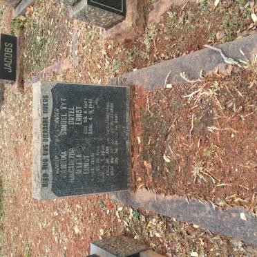 ERNST Samuel Vyt Ortel 1904-1942 &amp; Carolina Margaretha Alleta