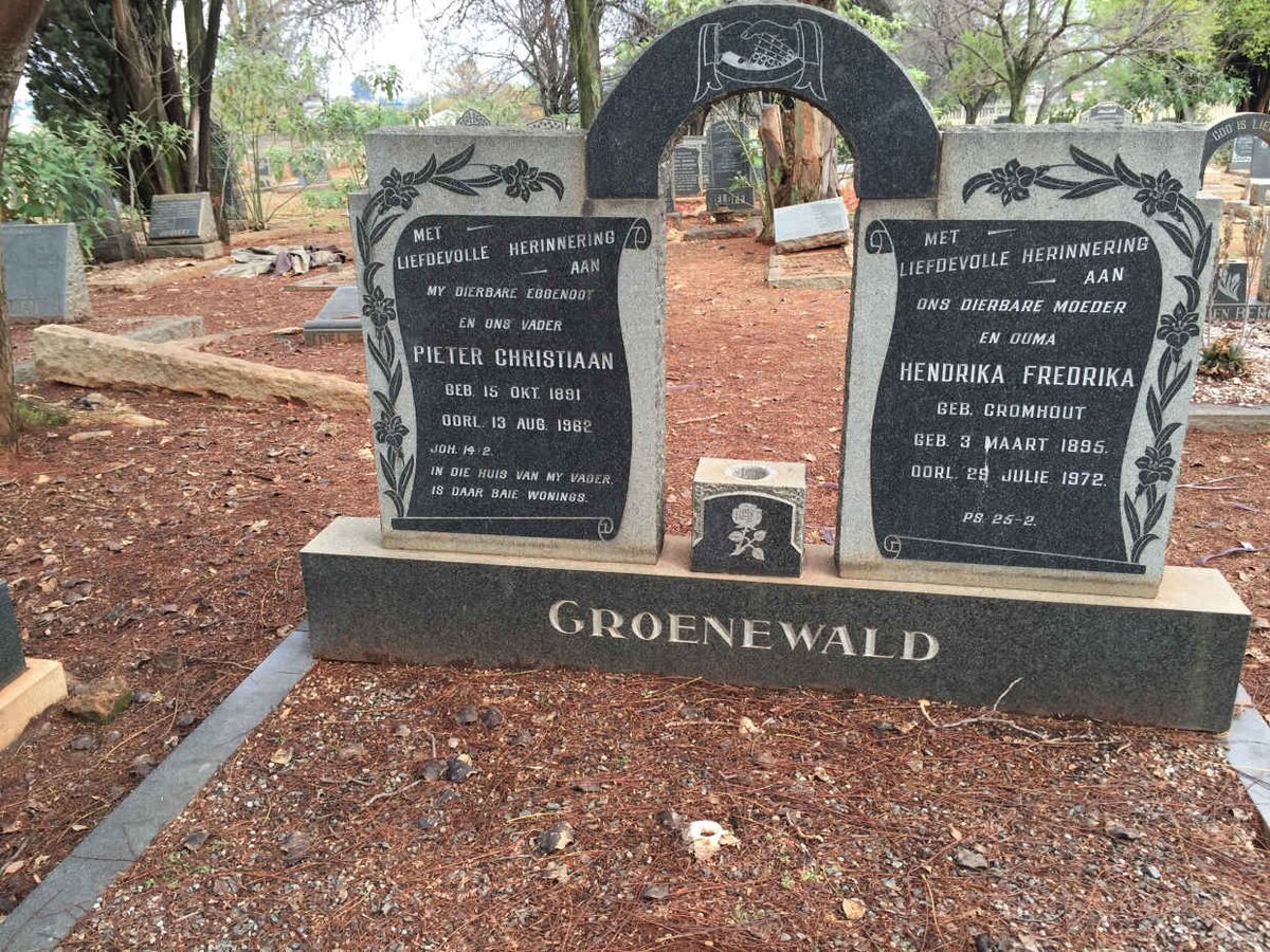 GROENEWALD Pieter Christiaan 1891-1962 &amp; Hendrika Fredrika CROMHOUT 1895-1972