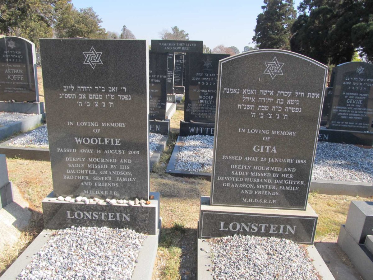 LONSTEIN Woolfie -2003 &amp; Gita -1998