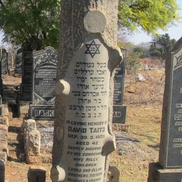 T - Vanne :: Surnames - T