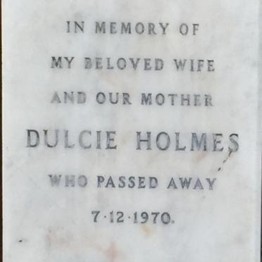 HOLMES Dulcie -1970