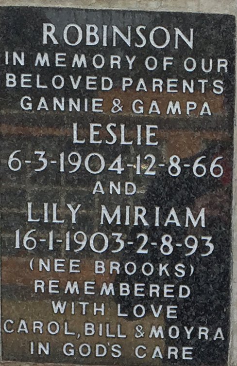 ROBINSON Leslie 1904-1966 &amp; Lily Miriam BROOKS 1903-1993