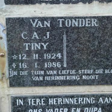 TONDER C.A.J., van 1924-1986