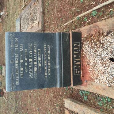 Sn - Surnames starting with the letters Sn