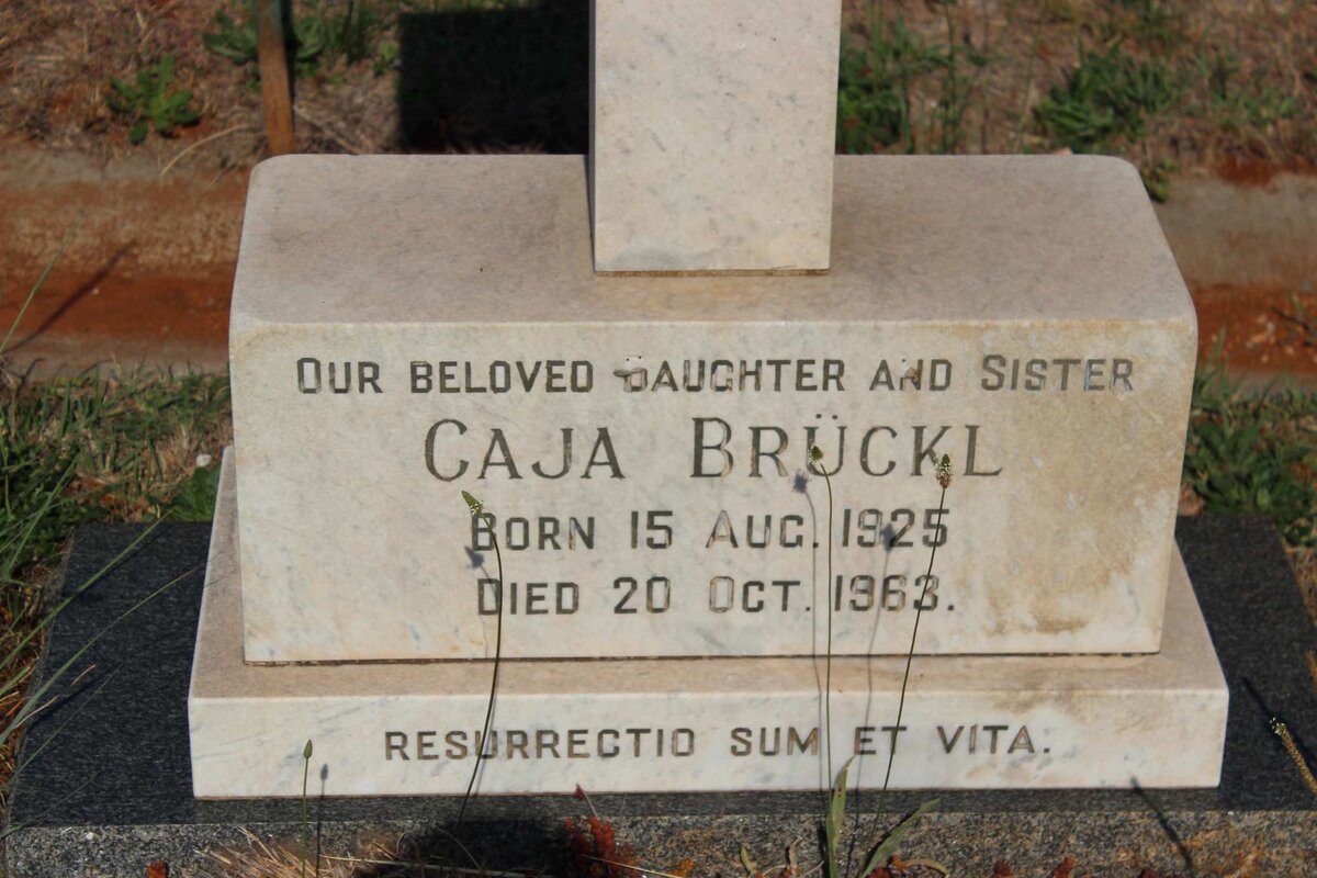 BRÜCKL Caja 1925-1963