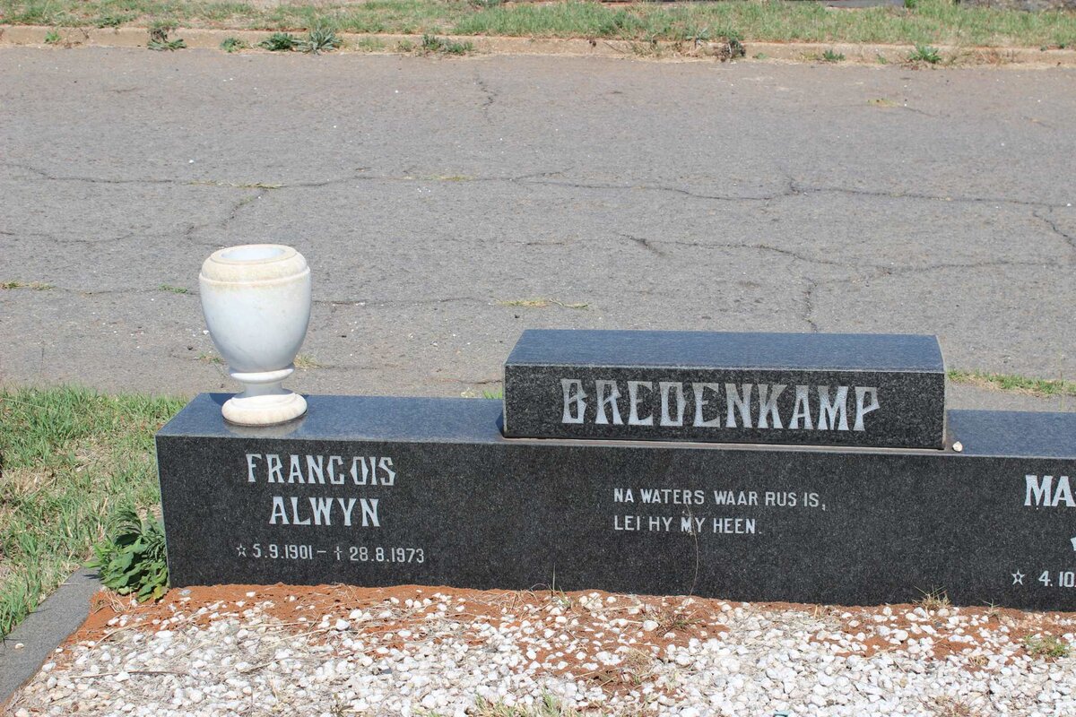 BREDENKAMP Francois Alwyn 1901-1973 &amp; Magdalena Josina 1903-1980