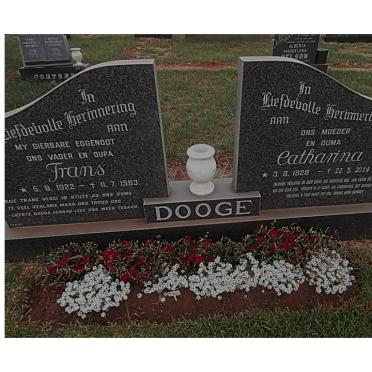 DOOGE Frans 1922-1983 &amp; Catharina 1928-2014