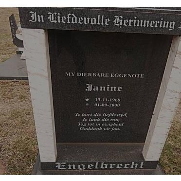 ENGELBRECHT Janine 1969-2000