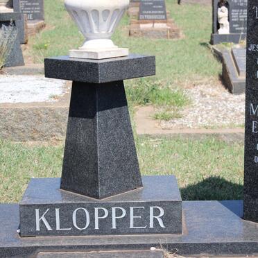 KLOPPER Lukas Cornelius Johannes 1904-1964 &amp; Anna Magrietha Elizabeth 1905-1985