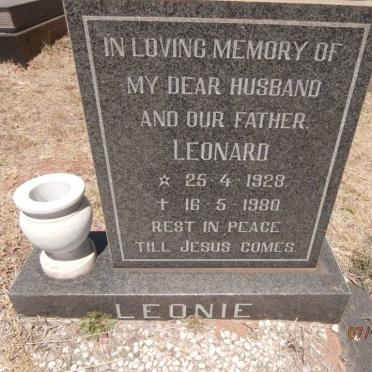 LEONIE Leonard 1928-1980