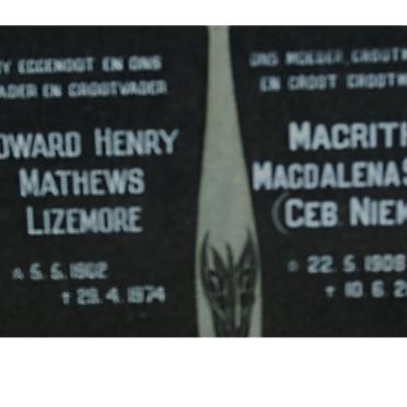 LIZEMORE Edward Henry Mathews 1902-1974 &amp; Magritha Magdalena Sophia NIEMANN 1908-2000