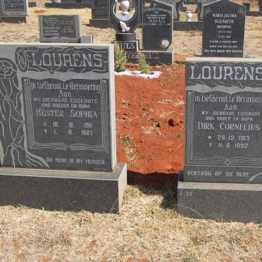 LOURENS Dirk Cornelius 1913-1992 &amp; Hester Sophia 1911-1987