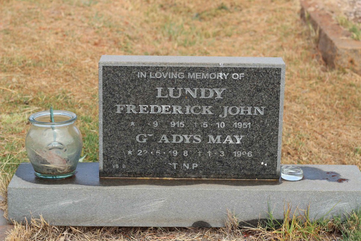 LUNDY Frederick John 1915-1951 &amp; Gladys May 1908-1996