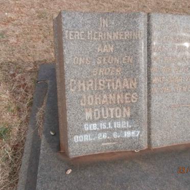 MOUTON Christiaan Johannes 1921-1957