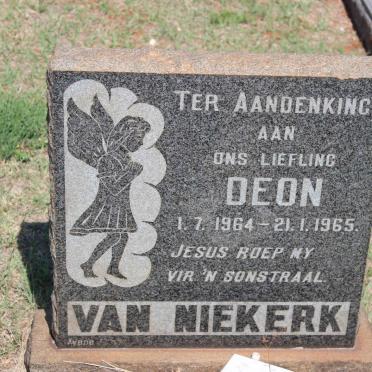 NIEKERK Deon, van 1964-1965