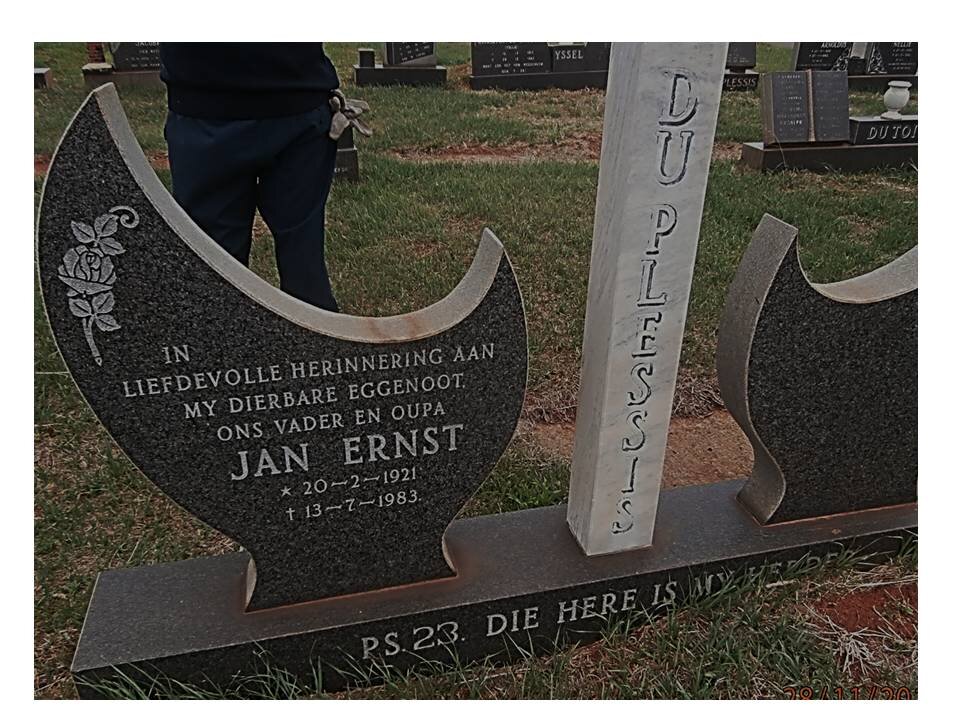 PLESSIS Jan Ernst, du 1921-1983