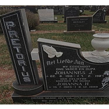 PRETORIUS Johannes J. 1916-1987 &amp; Johanna H. 1925-1999