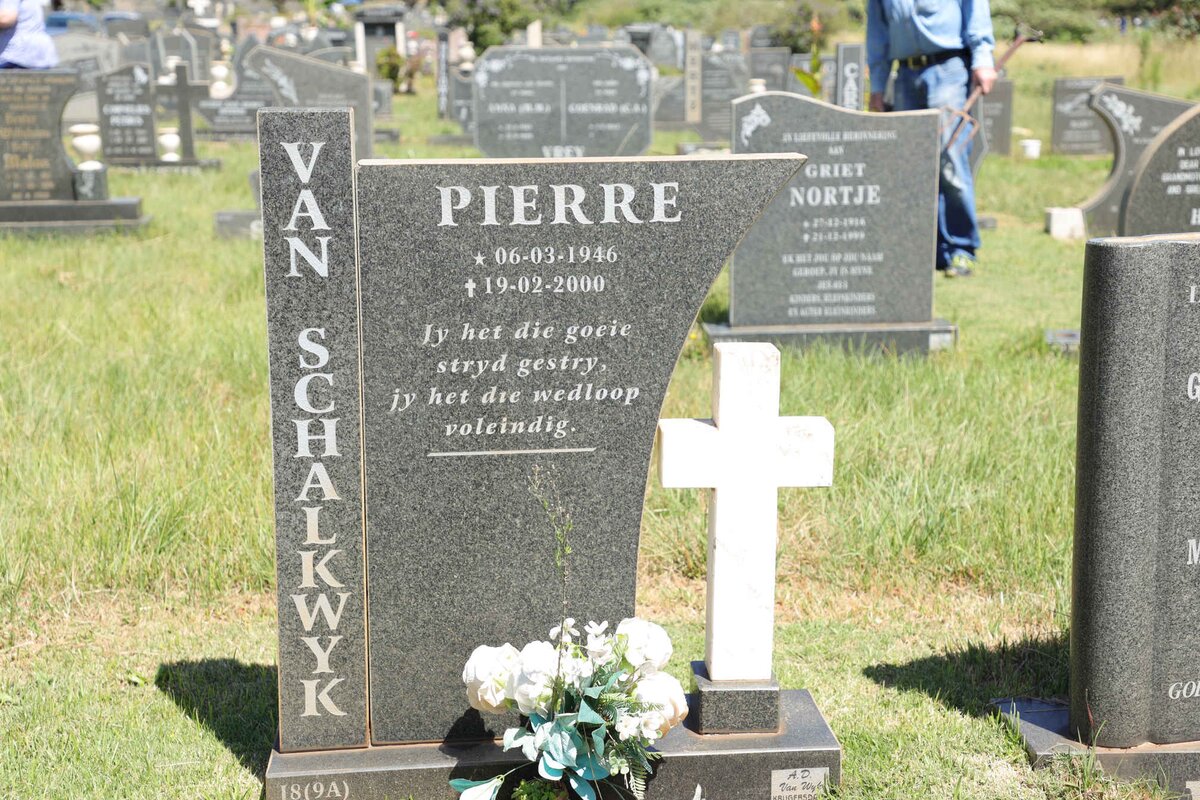 SCHALKWYK Pierre, van 1946-2000